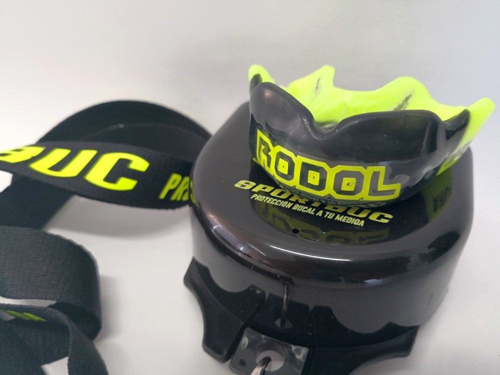 SPORTBUC punch protector bucal hecho a medida Boxeo, Muay Thai, MMA, K1, Krav Maga